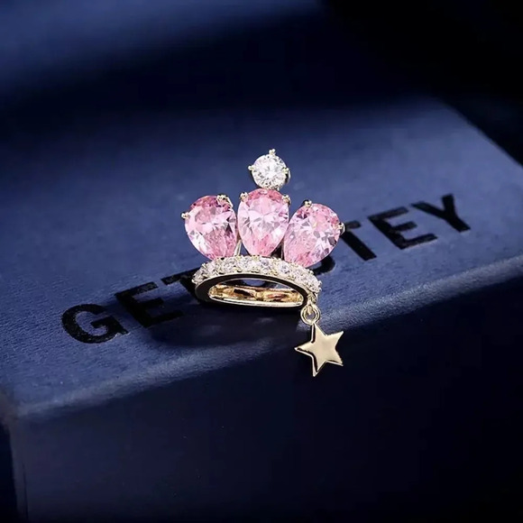 VQ Crown Brooch - Picture 3 of 5